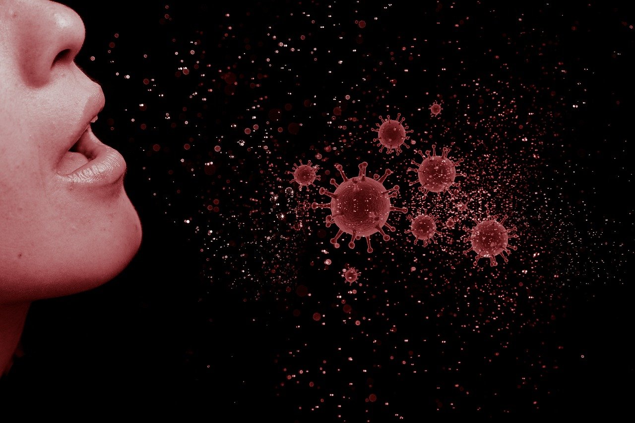 ¿Cuánto tiempo dura el virus de la influenza en los objetos?